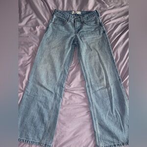 Hollister Light Wash Low-Rise Baggy Jeans
